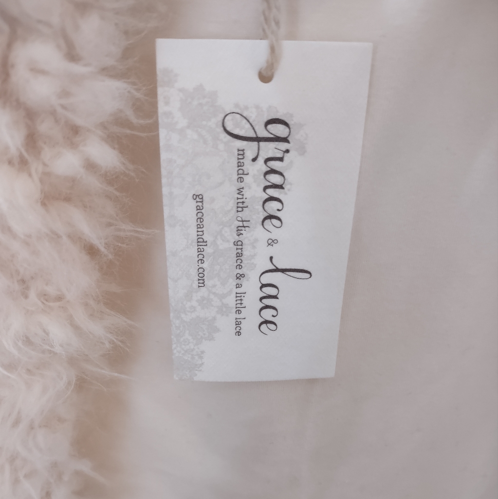 Nwt Grace & Lace Fleece Vest - L — image 4 of 7